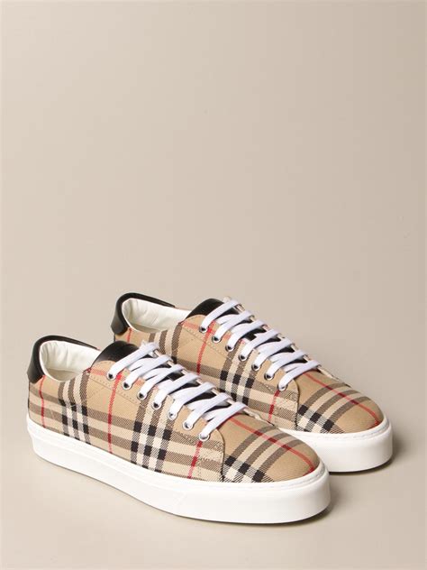 burberry sneakers mens price|padded classic burberry sneakers men.